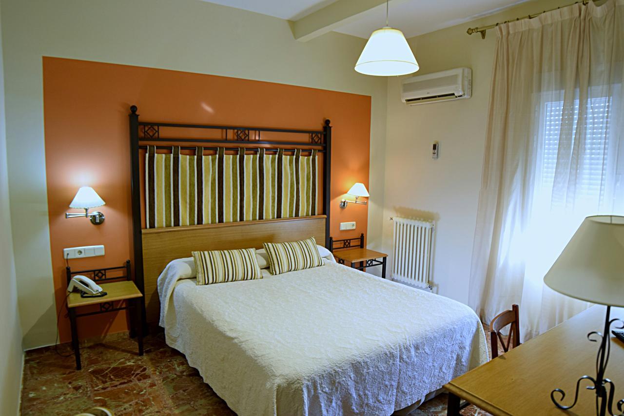 Hotel Mercedes Aranjuez Exteriör bild